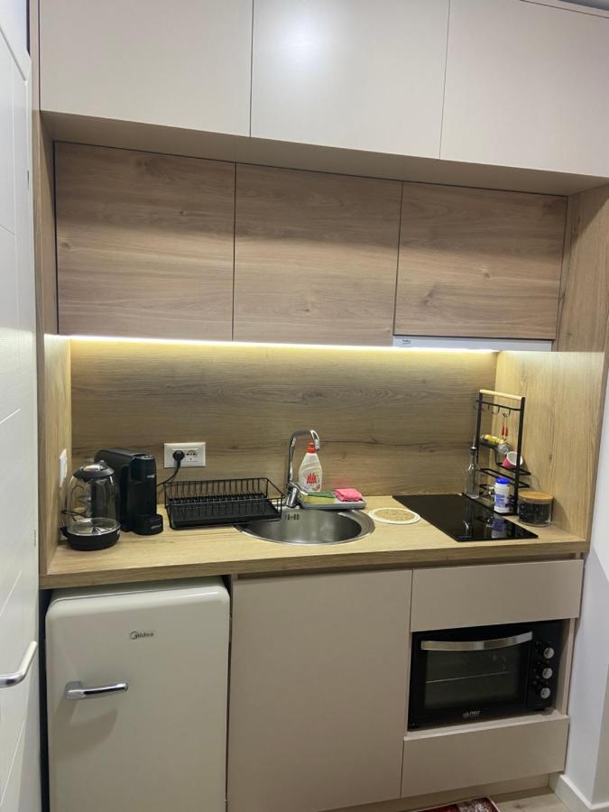 Smart Home , Lovely Apartment In Тирана Екстер'єр фото