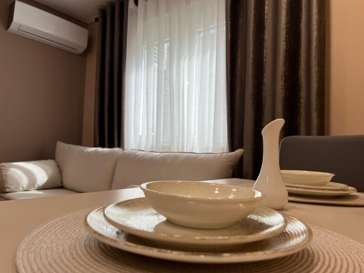 Smart Home , Lovely Apartment In Тирана Екстер'єр фото